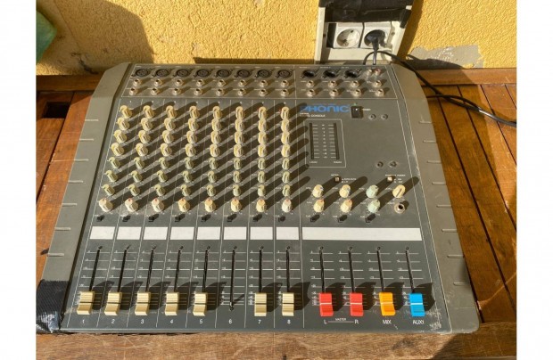 Phonic PMC802B Mic/Line Mixer 8 csatorns PA Sztere Hangkever