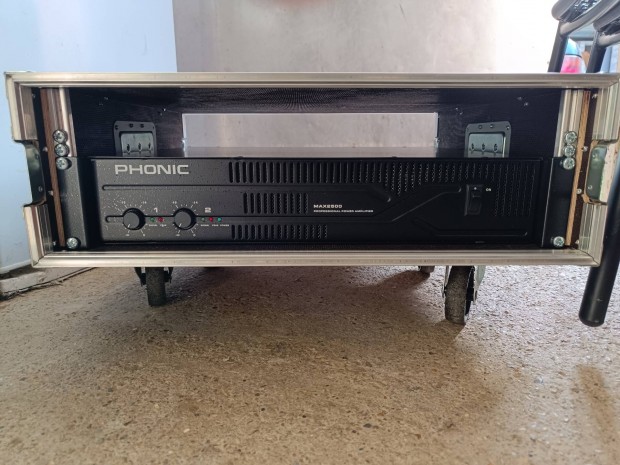 Phonic max2500 Kabai Istvnnak.