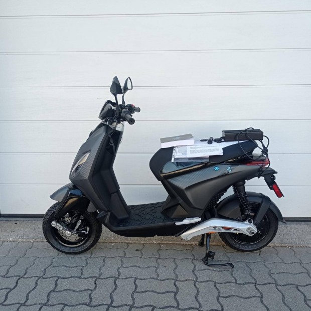 Piaggio 1 Újszerű! 284 km!!!