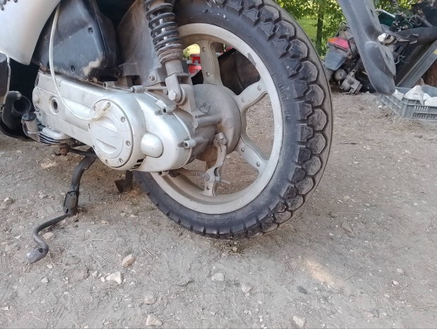 Piaggio 50 4t motor alkatrsz alkatrszek t