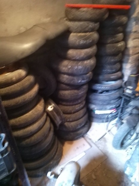 Piaggio Aprilia Yamaha Malaguti felni kerk gumi