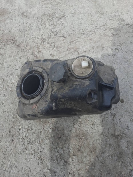Piaggio Beverly 250i zemanyag tank s szintjelz 