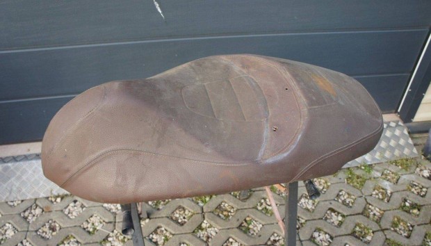 Piaggio Beverly 300 350 ülés használt