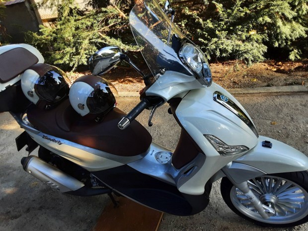 Piaggio Beverly 300ie Új állapotú 7000km