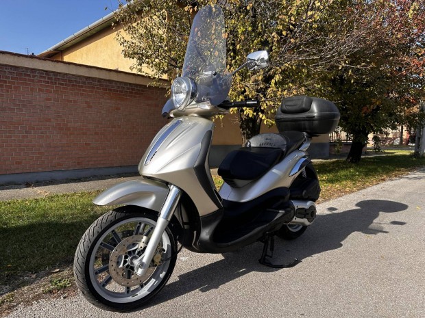 Piaggio Beverly 500