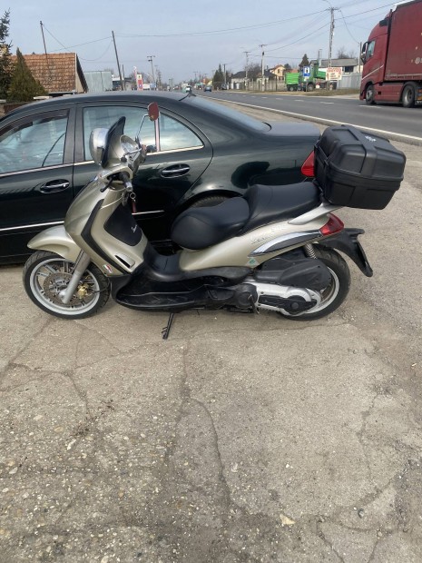 Piaggio Beverly 500