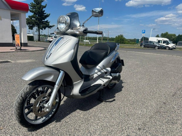 Piaggio Beverly 500