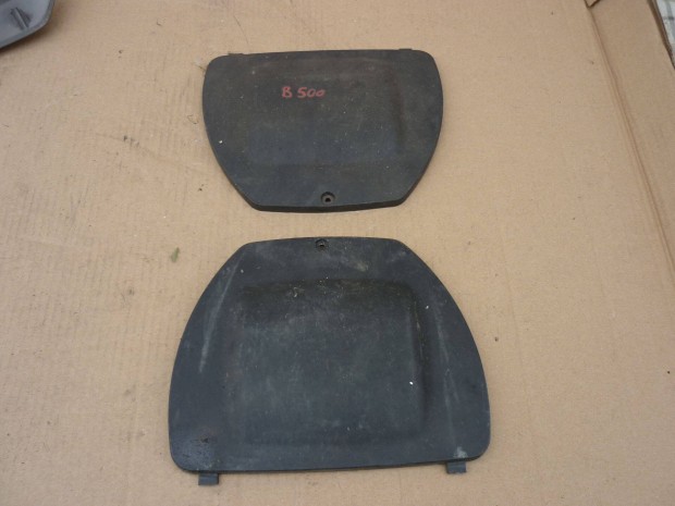 Piaggio Beverly szerel� ablak a sisaktart�ban