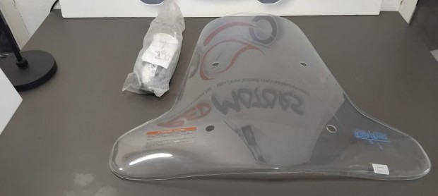Piaggio Carnaby 300 Plexi, konzollal