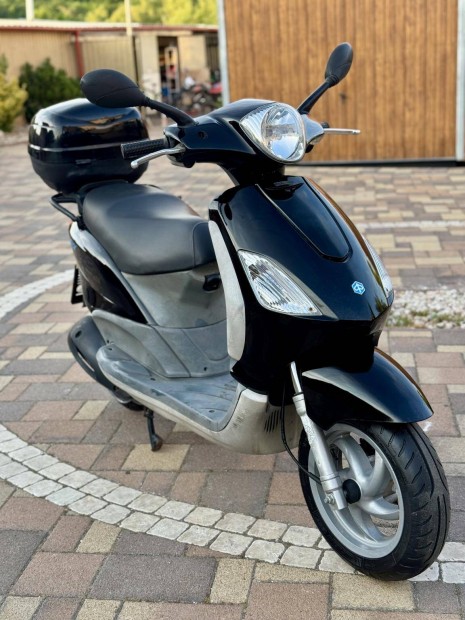 Piaggio Fly 125 4T
