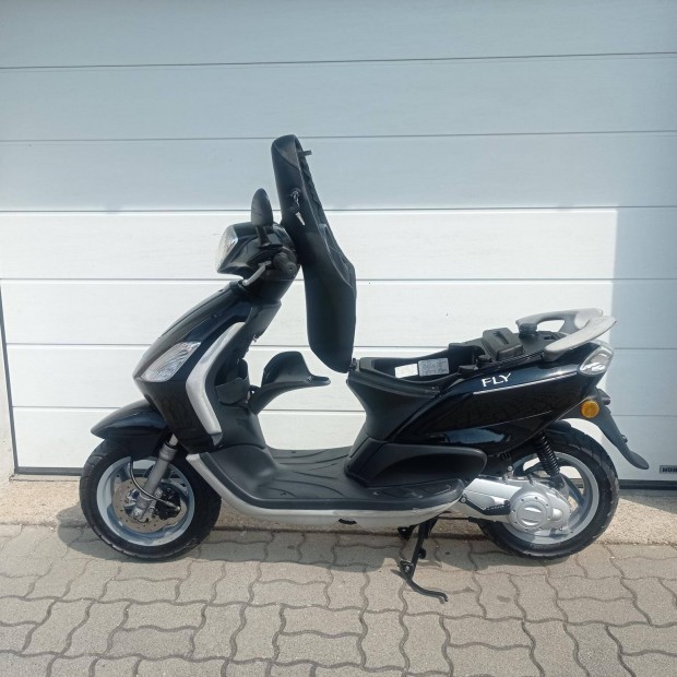 Piaggio Fly 50 2T 4336 km!