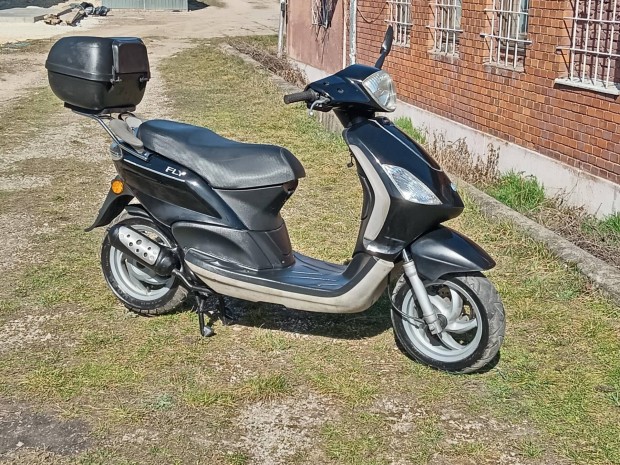 Piaggio Fly 50 ngytem nagytest