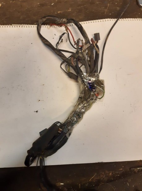 Piaggio Free kbel kteg