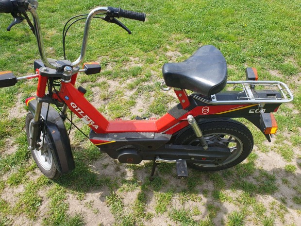 Piaggio Gilera EC1 moped alkatrsznek