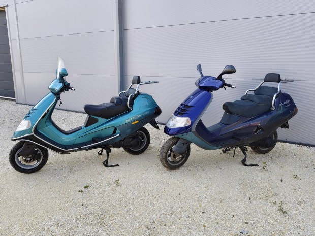 Piaggio Hexagon 250 GT gyári szép áll. + 1db aj...