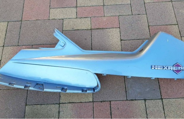 Piaggio Hexagon bal �l�s alatti idom