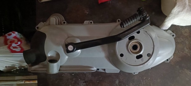 Piaggio Liberty 125 berúgó karos oldaldekli