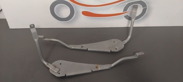 Piaggio Liberty 50/125 Eredeti oldaldoboz tart� konzol