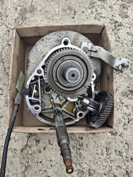 Piaggio Liberty 50 4 tem hts kihajts, vgtttel