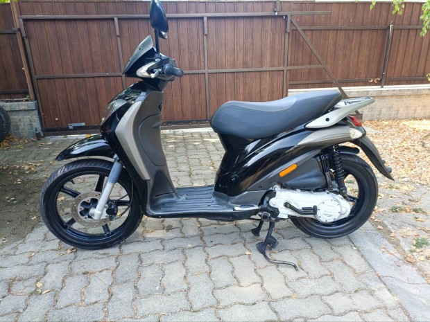 Piaggio Liberty Sport 4T robog 