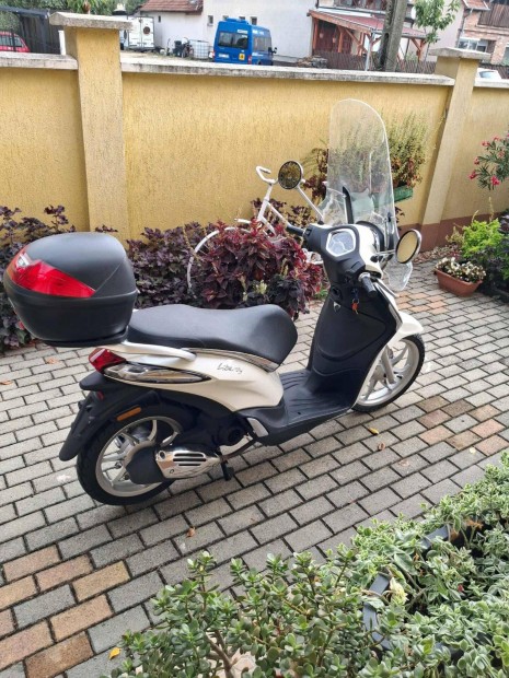 Piaggio Liberty robog