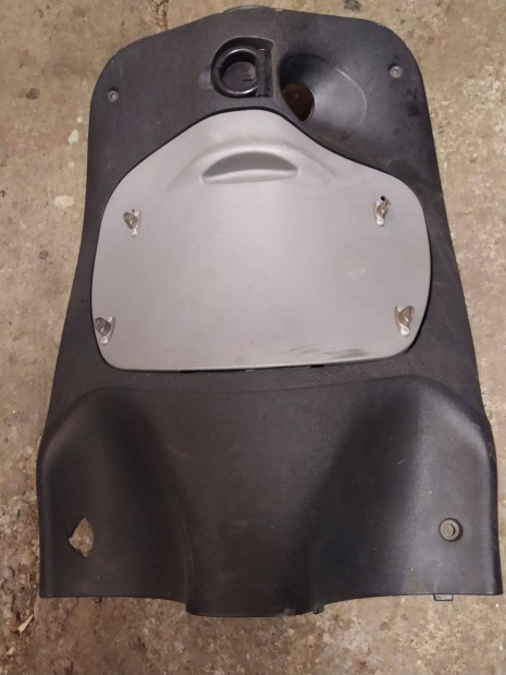 Piaggio Lyberti 125 RST trdidom - kesztytart