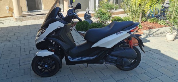 Piaggio MP3 300 HPE Magyarorszgi