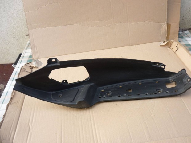 Piaggio MP3 tapos� idom jobb 125 250 400