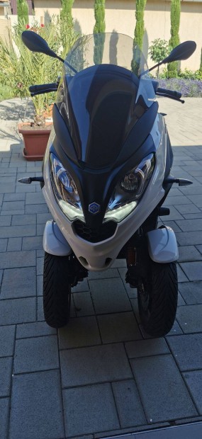 Piaggio MP 3 300 HPE Magyarországi!