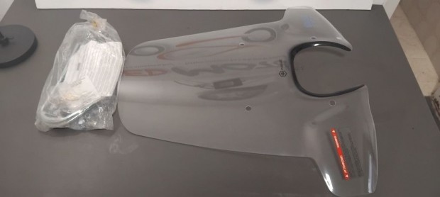 Piaggio Medley Urban Plexi, konzollal