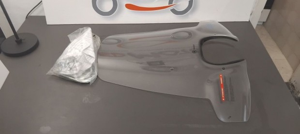 Piaggio Medley Urban Plexi, konzollal
