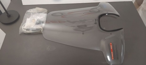 Piaggio Medley Urban Plexi, konzollal