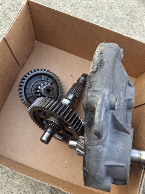 Piaggio Nrg Mc1 Typhoon hátsó kihajtás , végáttétel