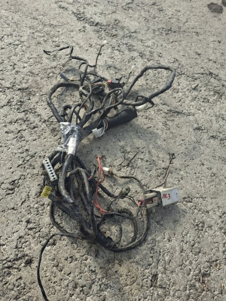 Piaggio Nrg Mc3 karburátoros kábelköteg