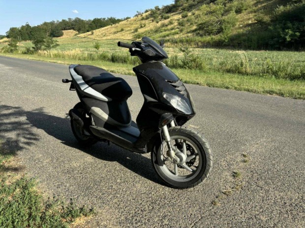 Piaggio Nrg mc4 alkatr�szek alkatr�sz