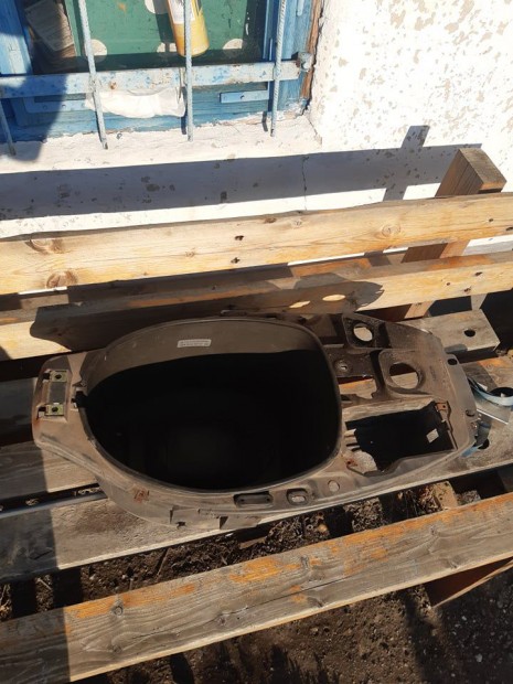 Piaggio Typhoon / Gilera Storm sisak tartó