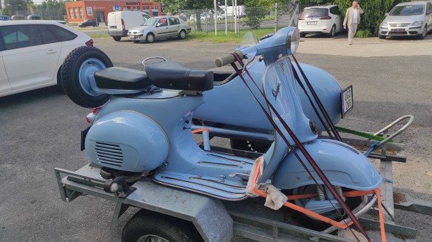 Piaggio Vespa oldalkocsi