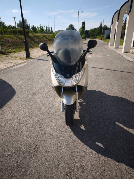 Piaggio X8 200 cch