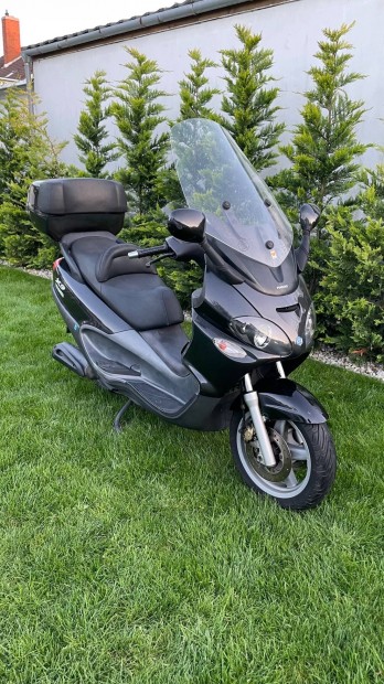 Piaggio X9 250