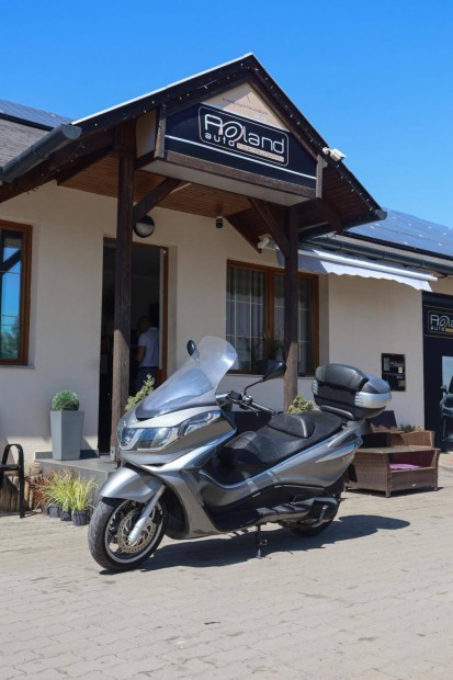 Piaggio X 10 350 M76 Robogó - Friss Vizsga!