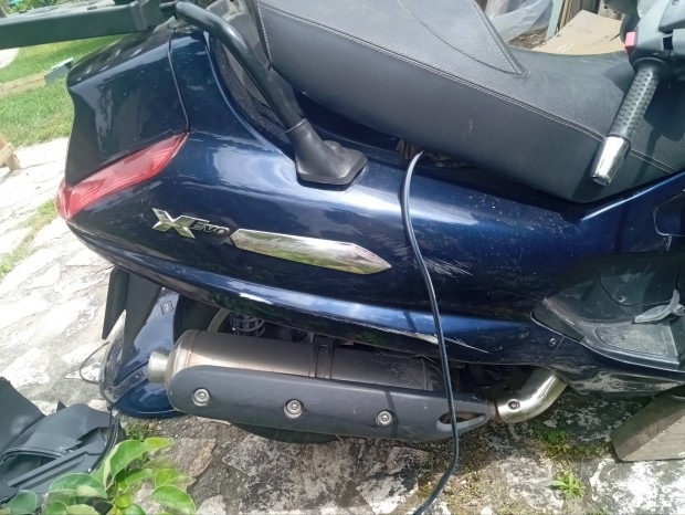 Piaggio X evo 400 bonts