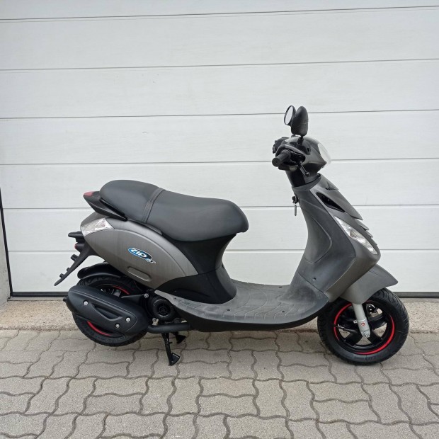 Piaggio ZIP 4 50 4T Injektoros!