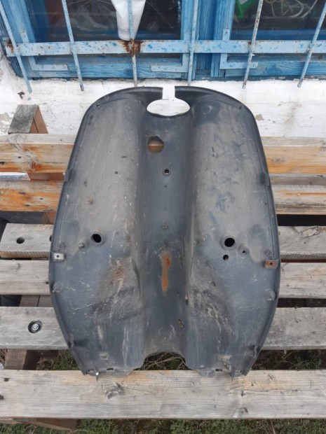 Piaggio Zip térd idom