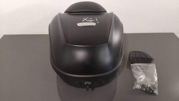 Piaggio gyári doboz, háttámlával, platnival