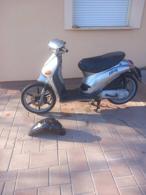 Piaggio liberty 50 2t alkatr�sznek
