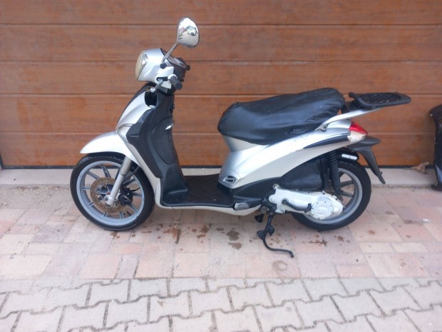 Piaggio liberty 50 4t alkatrésznek