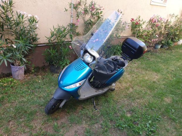Piaggio zip ll doboz plexi