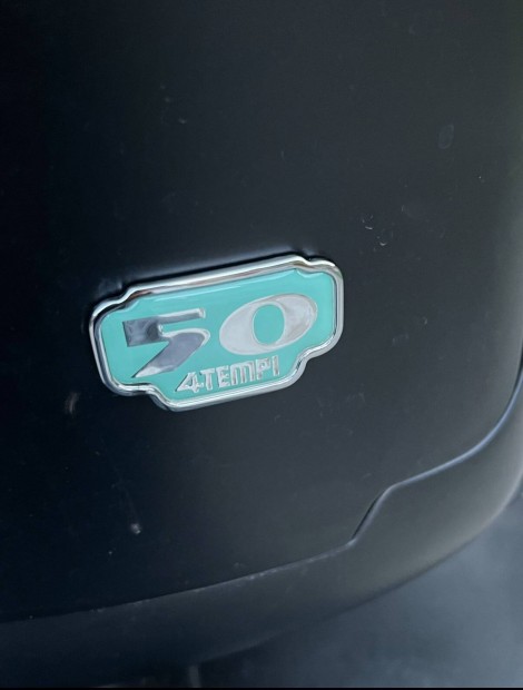 Piaggo Vespa ET4