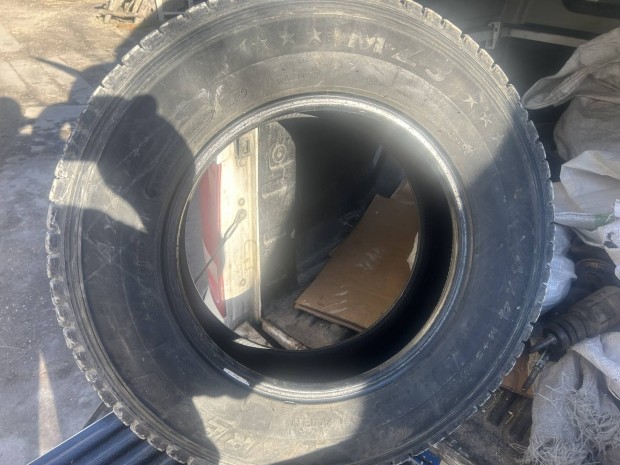 Pick Up gumi 205/80R16 1 db hasznalt 