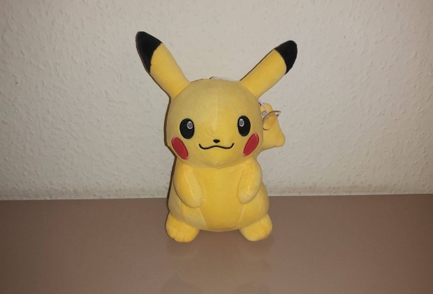 Pikachu Pokmon plss 22 cm j Kszleten szmlval